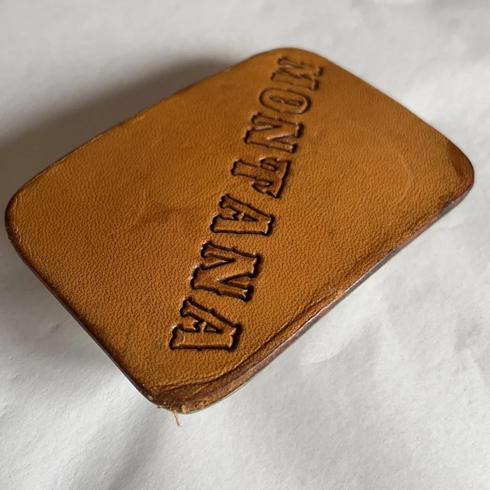Belt‎ buckle brown Montana